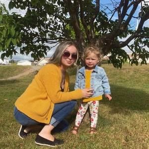 Meet your Posher, Dana